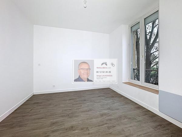 STUDIO À 150 m GARE GAGNY RER E