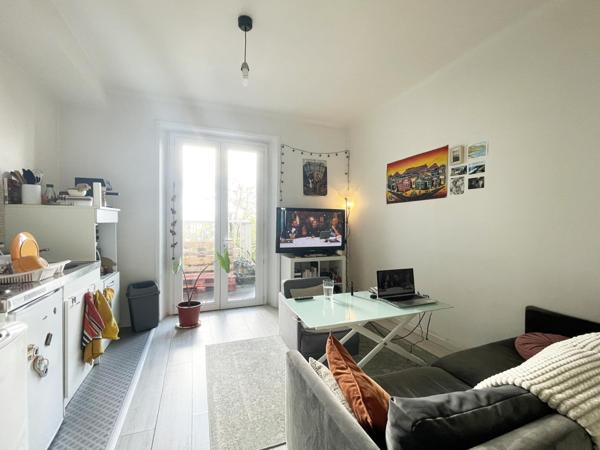 Appartement 2 pièces – 38 m² , loué en meublé : 650 € / mois