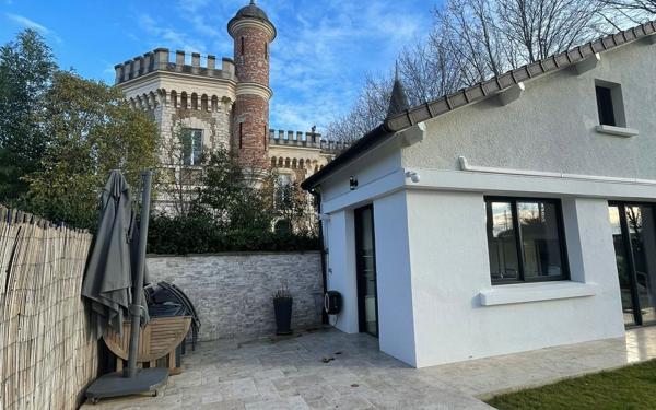 Maison à vendre    4 pièces • 101,40 m2 La Varenne - Saint-Maur-des-Fossés