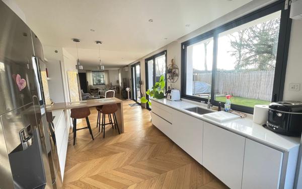 Maison à vendre    4 pièces • 101,40 m2 La Varenne - Saint-Maur-des-Fossés