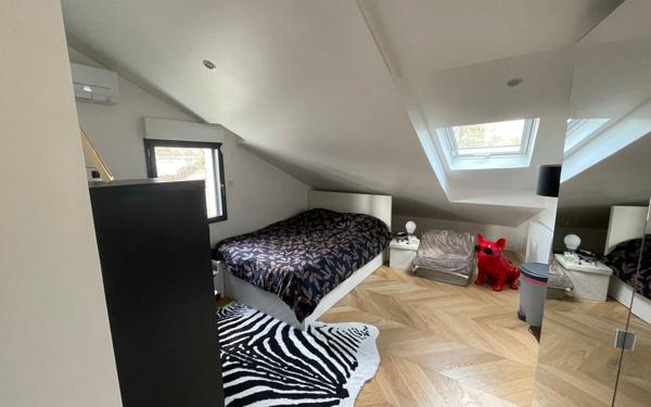 Maison à vendre    4 pièces • 101,40 m2 La Varenne - Saint-Maur-des-Fossés