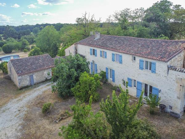 Maison à vendre à Saint-Saturnin (16290) - Charente