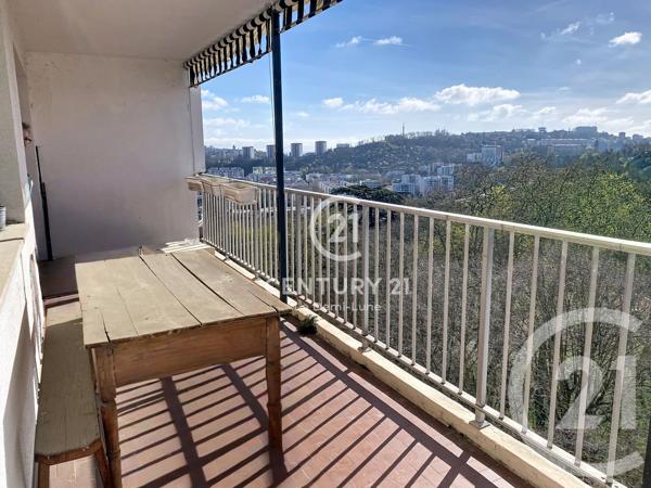 Appartement T4 à vendre  5 pièces - 100,67 m 2   LYON  - 69009