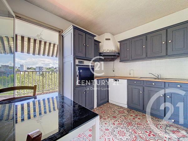 Appartement T4 à vendre  5 pièces - 100,67 m 2   LYON  - 69009