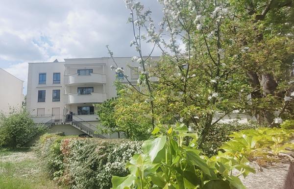 Appartement Bry Sur Marne 2 pièce(s) résidence de standing avec ascenseur