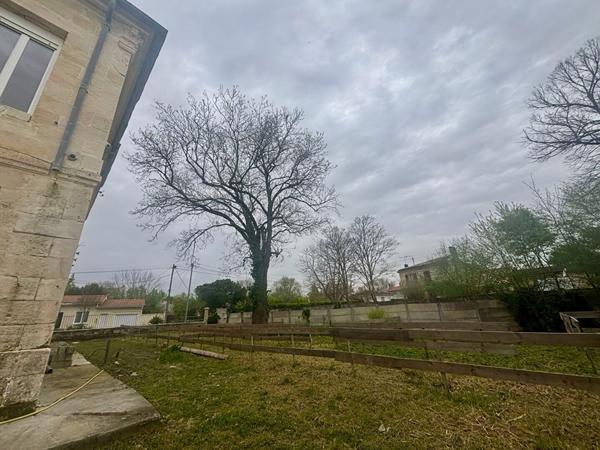 33440  SAINT LOUIS DE MONTFERRAND- Appartement 3 pièce(s)  à vendre31,54m2