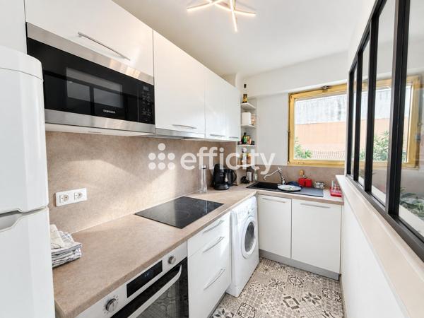 Appartement
         2 pièces
        - 41 m² Exclusivité 260 000 € *