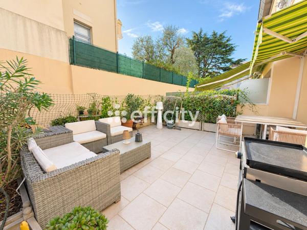 Appartement
         2 pièces
        - 41 m² Exclusivité 260 000 € *
