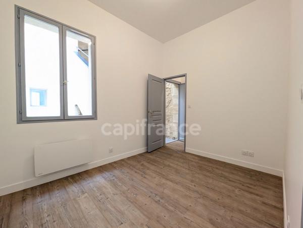 Appartement rénové à louer 2 pièces - Studio - BORDEAUX (33) - RUE CARPENTEYRE
