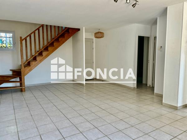 Location Maison 4 pièces 84.77 m² - 16 TRAVERSE DES CYPRES Rousset 13790