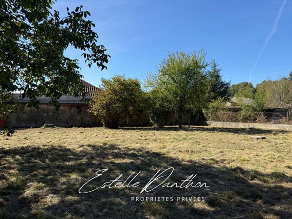 Terrain constructible 1500m2 Champier