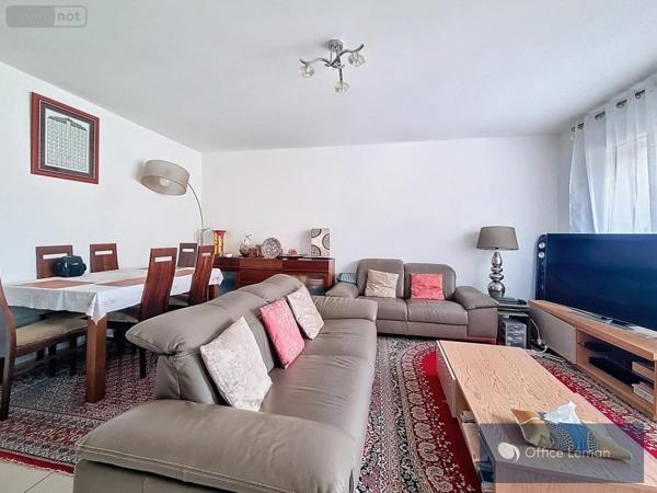 Appartement à vendre à Ferney-Voltaire dans l'Ain (01210), ref : 01047-693