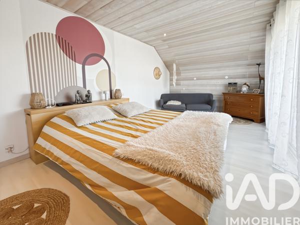 Maison à vendre 7 pièces 195 m² Sainte-Suzanne-et-Chammes