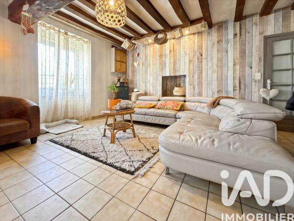 Maison à vendre 7 pièces 195 m² Sainte-Suzanne-et-Chammes