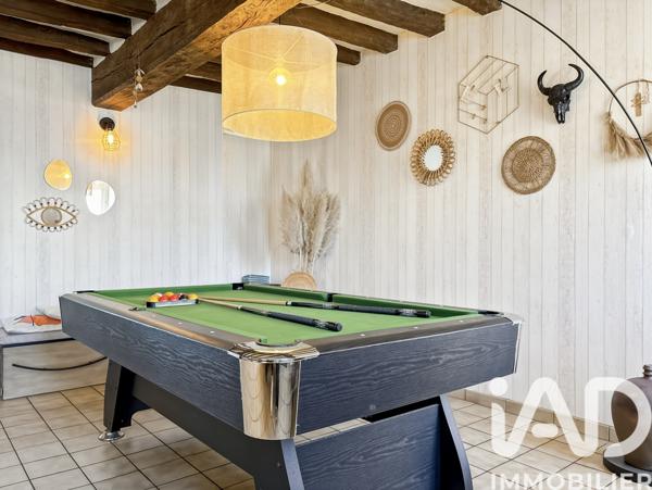 Maison à vendre 7 pièces 195 m² Sainte-Suzanne-et-Chammes