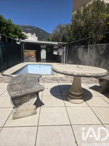 Maison à vendre 3 pièces 135 m² Toulon