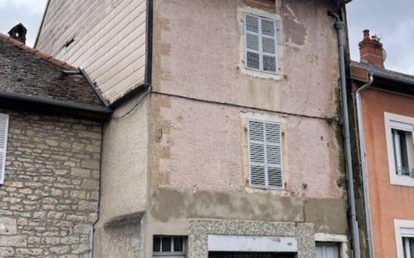 Maison à vendre    3 pièces • 120 m2 Mouchard