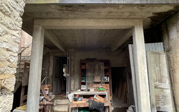 Maison à vendre    3 pièces • 120 m2 Mouchard