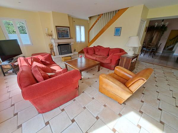 Maison Concarneau 148m2 avec 3 chambres sur un terrain de 267 m² a 200 mètres des plages