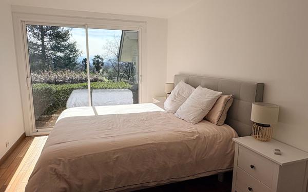 Maison à vendre    5 pièces •  Serres-Morlaàs