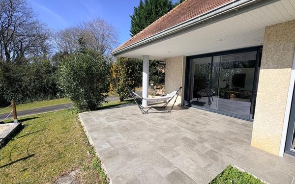 Maison à vendre    5 pièces •  Serres-Morlaàs