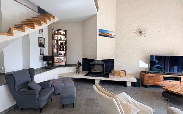 Maison à vendre    5 pièces •  Serres-Morlaàs