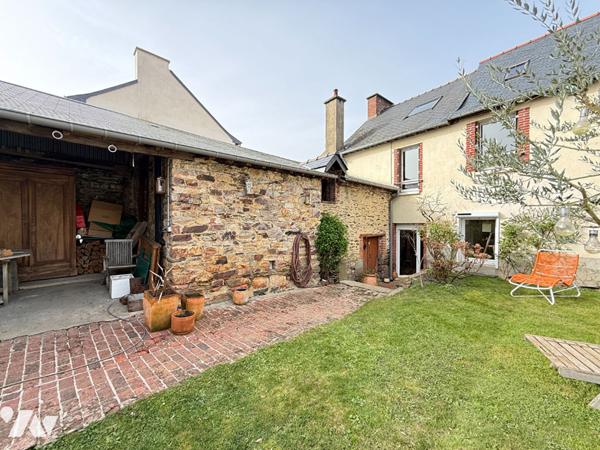 Maison Acigne centre 195m² hab  5ch