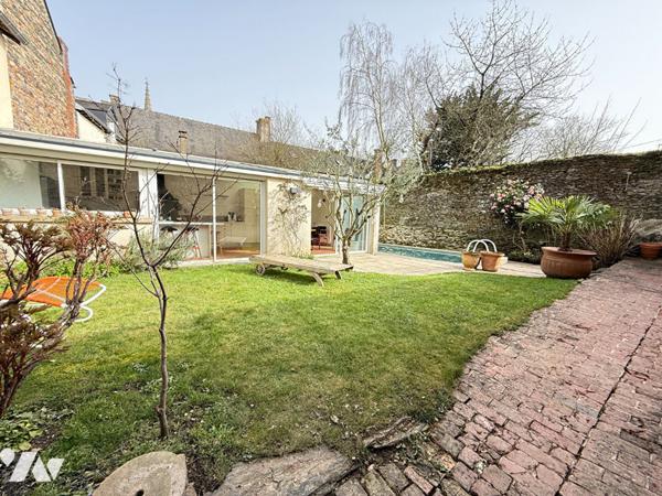 Maison Acigne centre 195m² hab  5ch