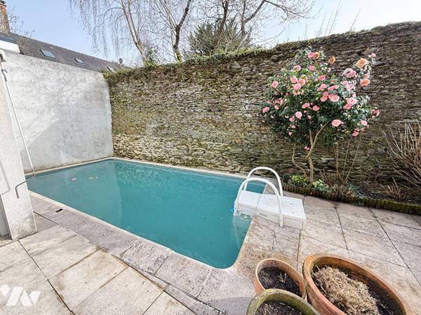 Maison Acigne centre 195m² hab  5ch
