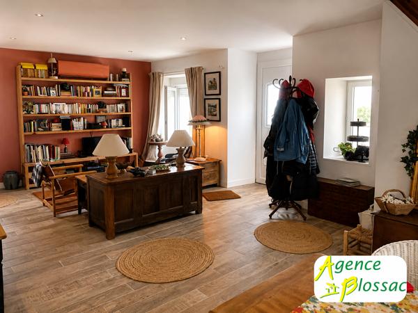 MAISON DE VILLE RENOVEE AVEC JARDIN ET GARAGE