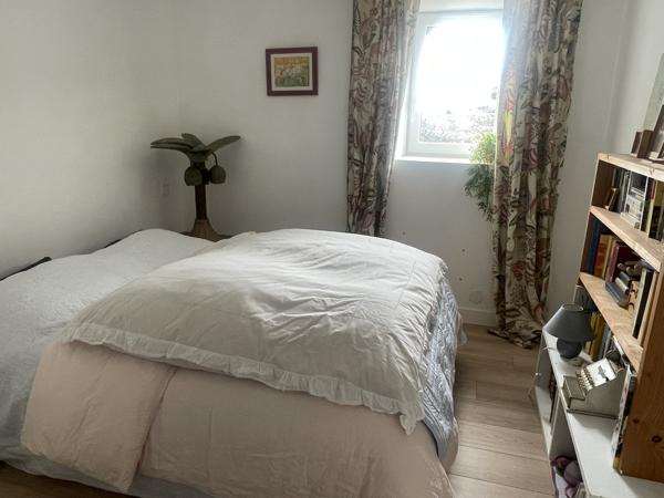 MAISON DE VILLE RENOVEE AVEC JARDIN ET GARAGE