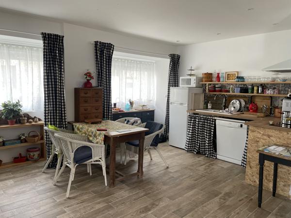 MAISON DE VILLE RENOVEE AVEC JARDIN ET GARAGE