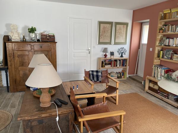 MAISON DE VILLE RENOVEE AVEC JARDIN ET GARAGE