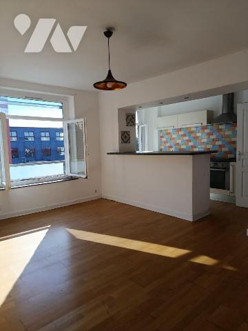 VALENCIENNES : APPARTEMENT DERNIER ETAGE TYPE 3