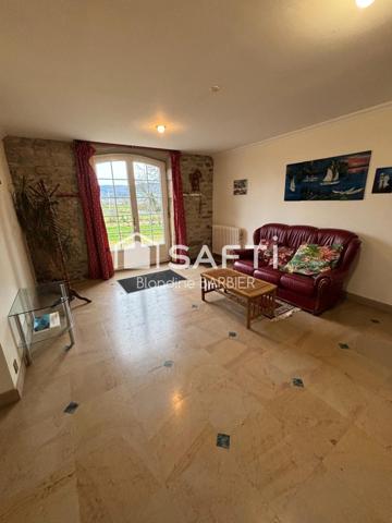 Longère en pierres de 241 m2