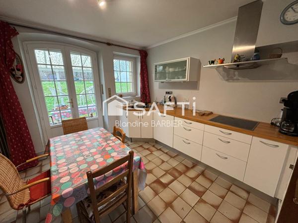 Longère en pierres de 241 m2