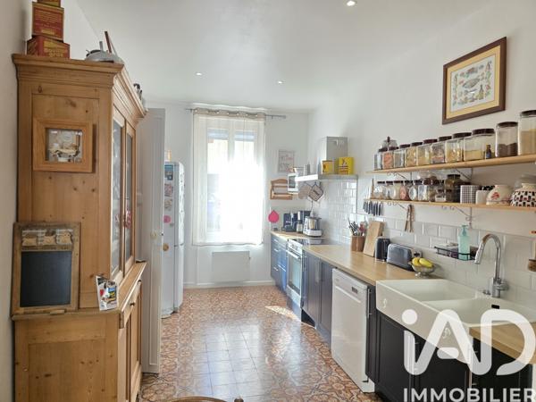 Maison à vendre 8 pièces 203 m² Cuxac-d'Aude