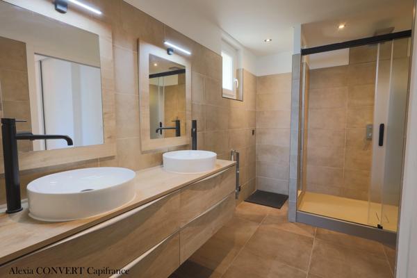Appartement d'exception 99m² avec garage vue panoramique à SAINT LAURENT SUR SAONE (01)