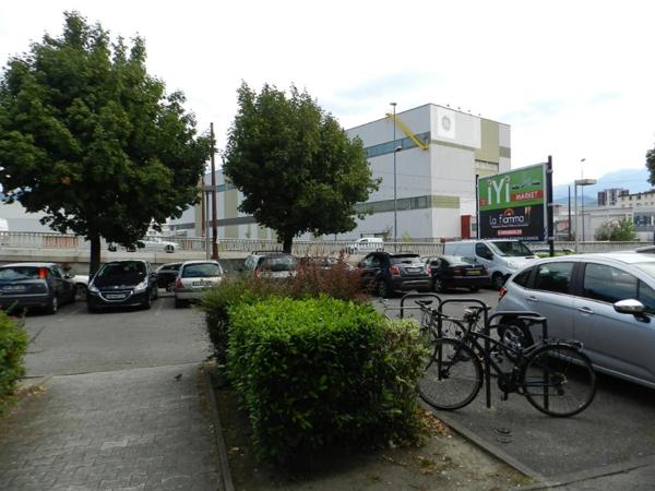 Dpt Isère (38), à vendre GRENOBLE Bureaux (ou à louer)