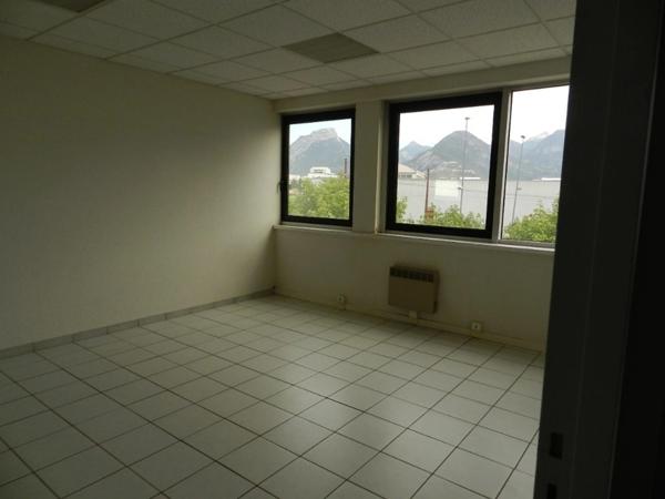 Dpt Isère (38), à vendre GRENOBLE Bureaux (ou à louer)