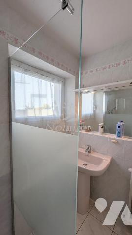 Cléder centre, belle demeure de 213 m2 avec jardin clos et paysagé et hangar de 73 m2