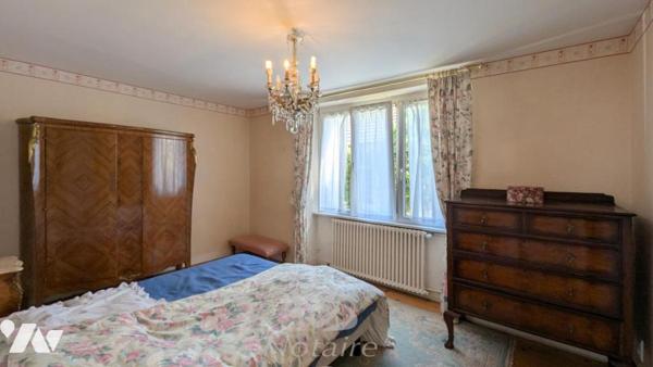 Cléder centre, belle demeure de 213 m2 avec jardin clos et paysagé et hangar de 73 m2