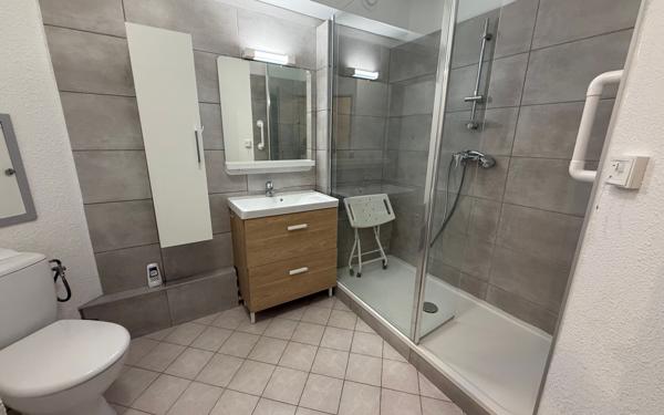 Appartement à vendre    1 pièce • 38,21 m2 Hyères