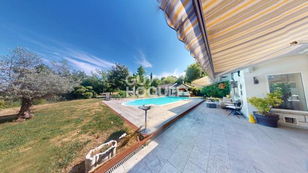 Maison d'exception à vendre à Rixheim - 5 chambres, piscine et plus encore !