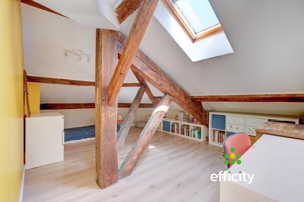 Appartement
         5 pièces
        - 132 m² 399 000 € *