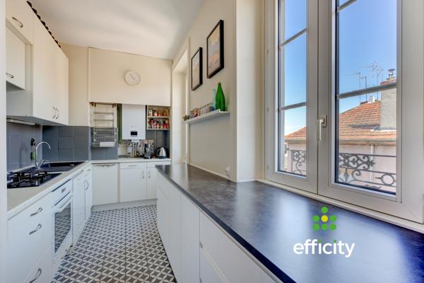 Appartement
         5 pièces
        - 132 m² 399 000 € *