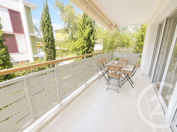 Appartement T4 à vendre  5 pièces - 101,87 m 2   PAREMPUYRE  - 33
