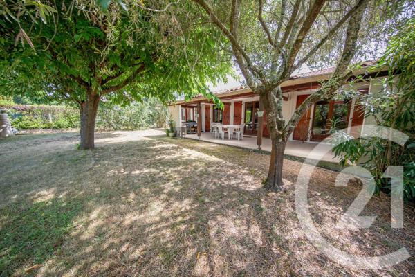 Appartement T4 à vendre  5 pièces - 101,87 m 2   PAREMPUYRE  - 33