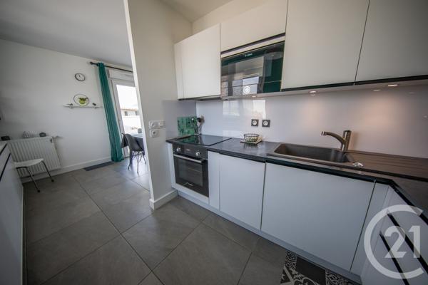 Appartement T4 à vendre  5 pièces - 101,87 m 2   PAREMPUYRE  - 33