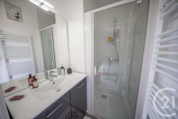 Appartement T4 à vendre  5 pièces - 101,87 m 2   PAREMPUYRE  - 33
